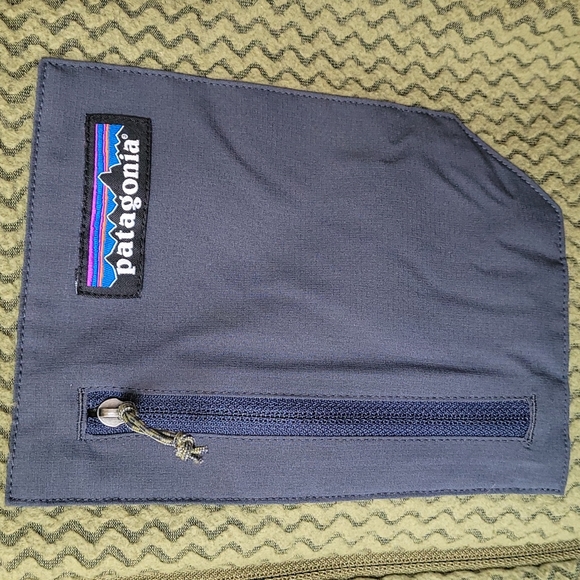 Patagonia R1 Air Zip-Neck Men's XL Olive Green Textured Pullover - Picture 2 of 6